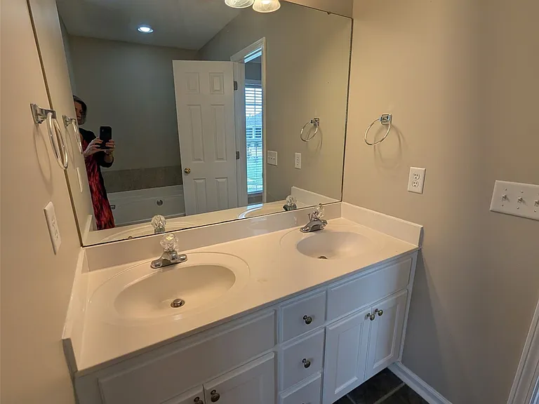 1225 Westfield Ln — Photo 30