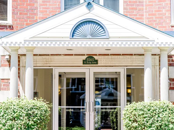 8560 W Foster Ave Unit 204, Norridge, IL 60706