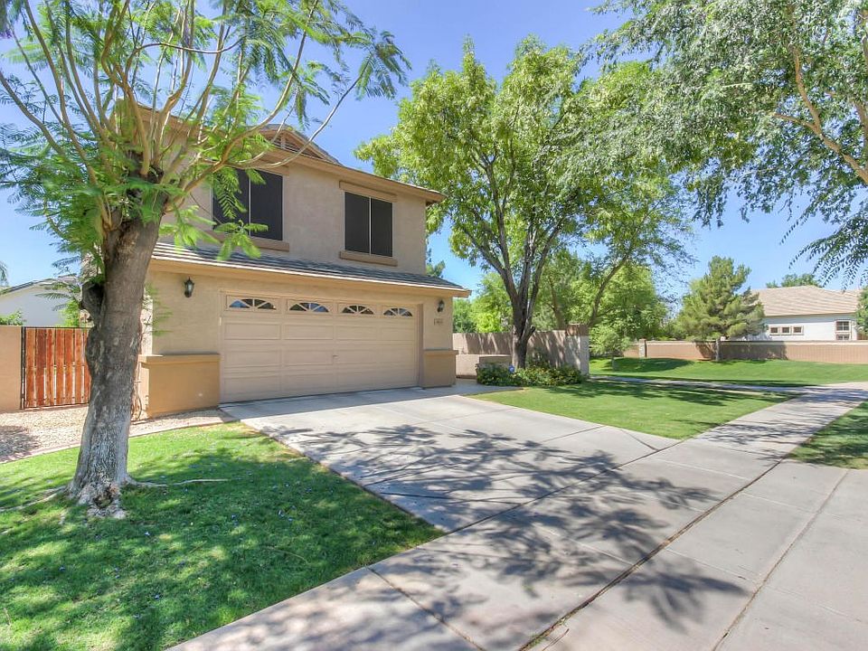 1st image of 3415 E Linda Ln