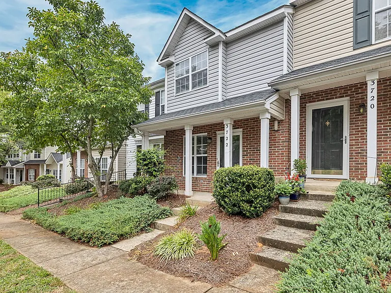 3722 Winborne Ln — Photo 3