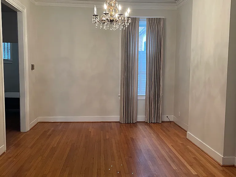 403 Court St — Photo 2