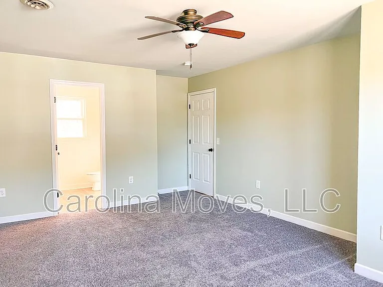 206 Manassas Dr — Photo 13