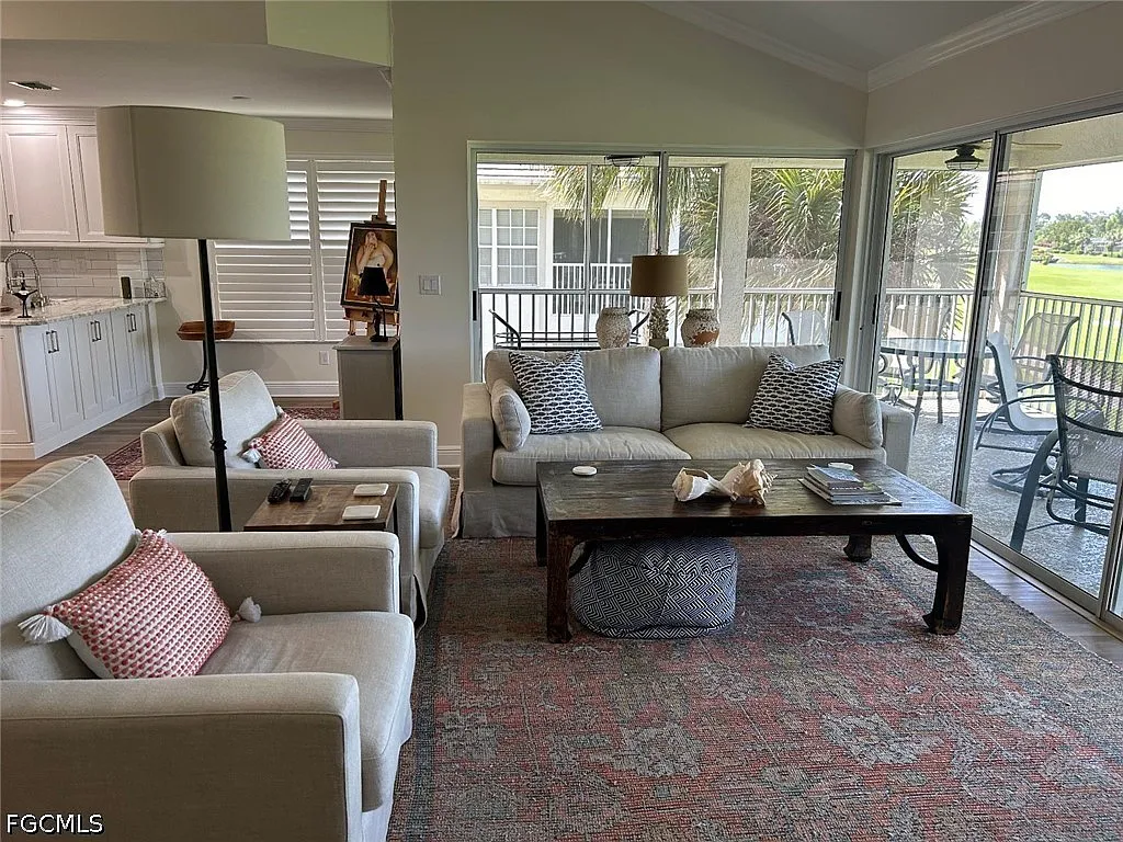 2 bed, 2.0 bath, 1437 sqft, $5,900 — Photo 1