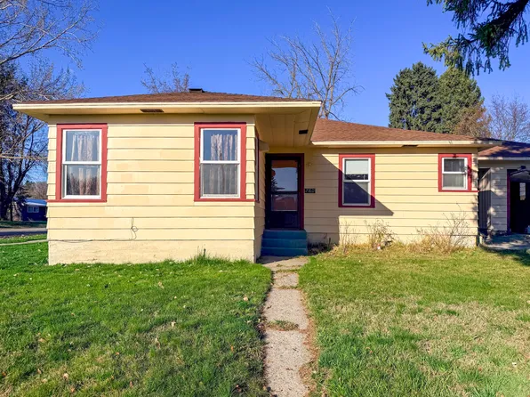 780 S Larch St, Kettle Falls, WA 99141