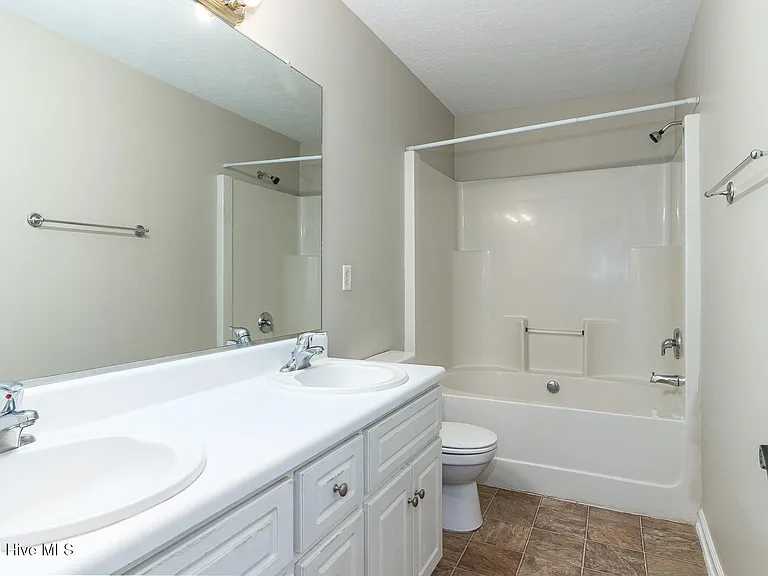 456 Northrop Pl — Photo 8