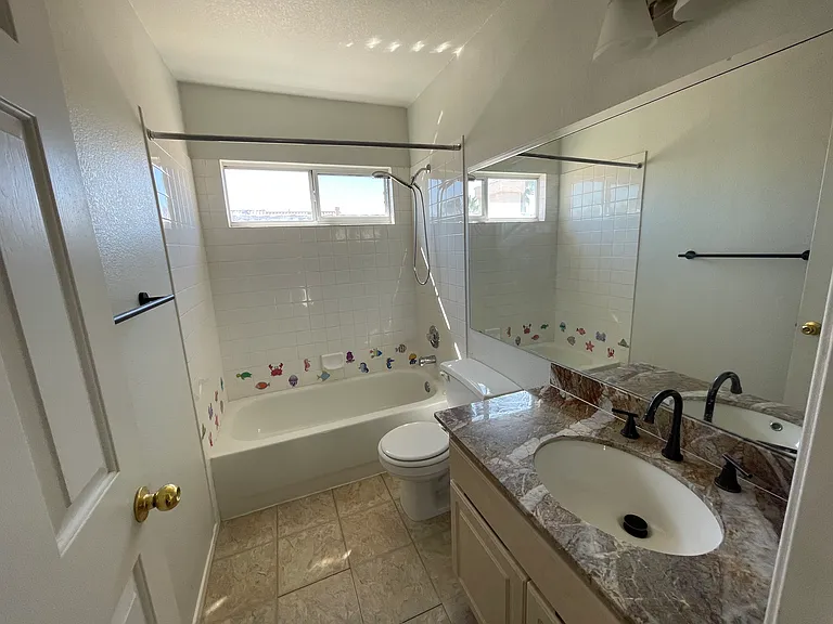250 Camelback Ridge Ave — Photo 14