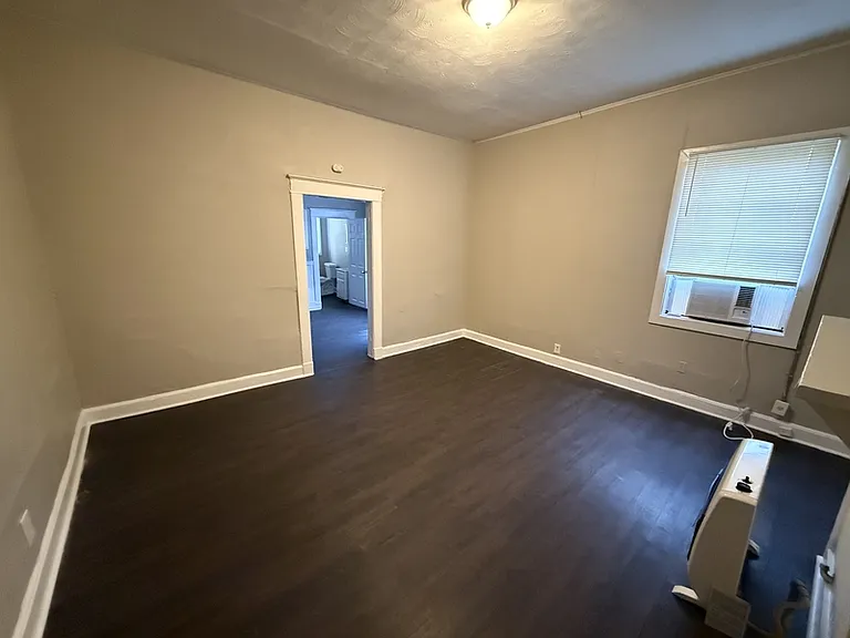 852 Ioka Ave — Photo 3