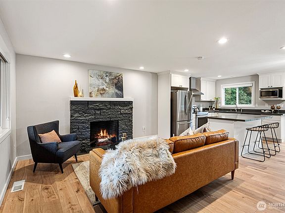 4th image of 12625 169th Avenue SE