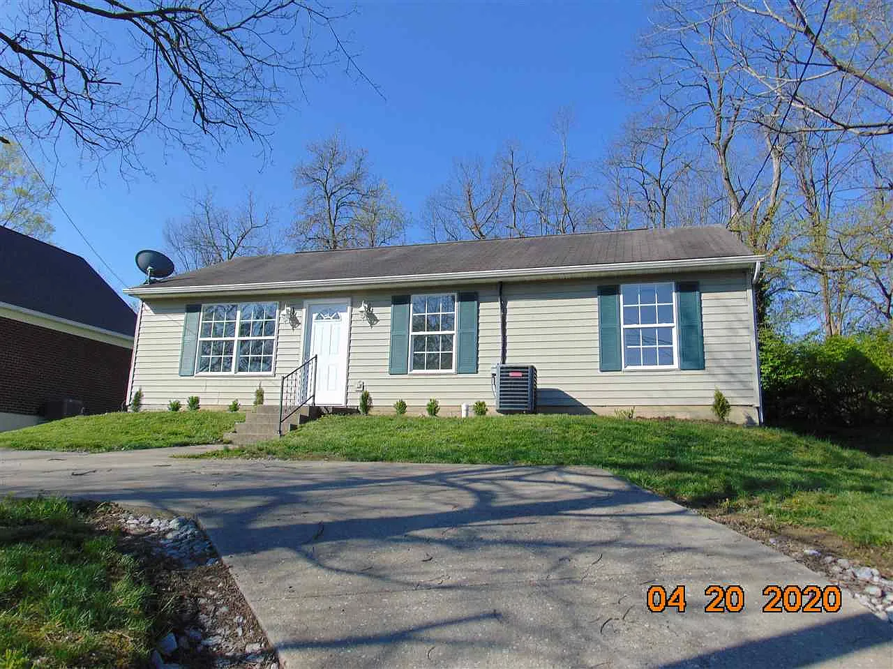 38 Short Vine St photo 1