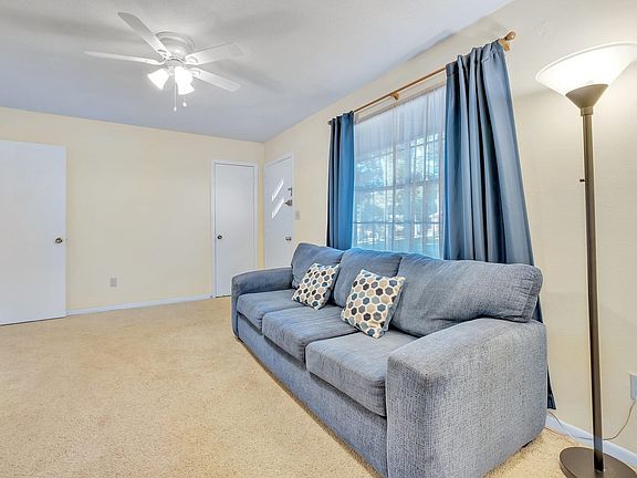 5th image of 3817 Cottingham Dr
