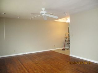 7207 Conser Dr, Overland Park, KS 66204
