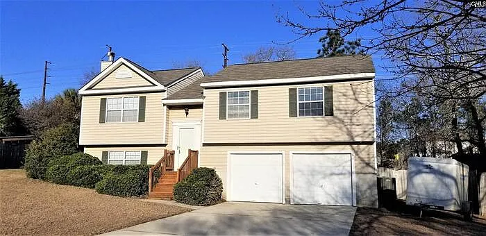 3 bed, 2.5 bath, 1920 sqft, $1,950 — Photo 1