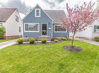 8325 Ivandale Dr, Parma, OH