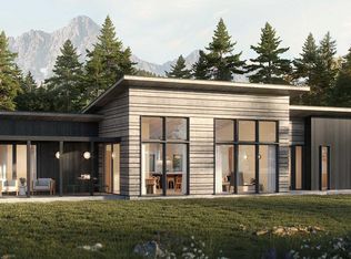 2 Lucy Ln, York, ME 03909