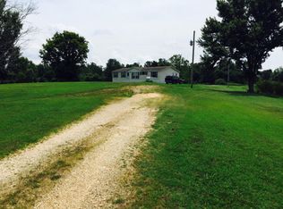 1183 Jewell Store Rd, Dresden, TN 38225