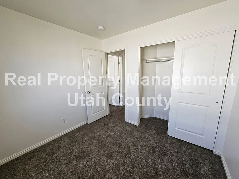 491 N 1235 W — Photo 18