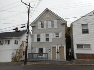 24 Chestnut St, Spencer, MA 01562