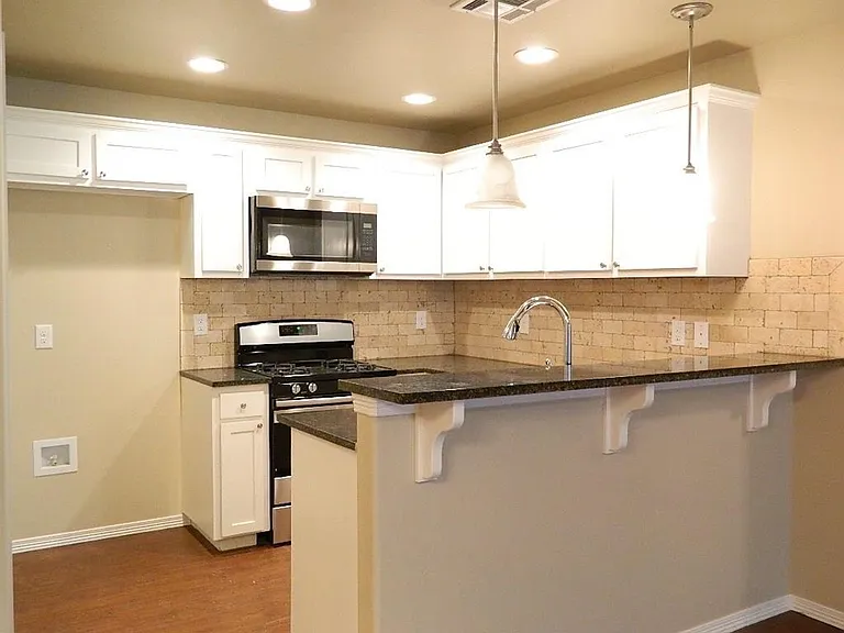 204 Saint Charles Way — Photo 4