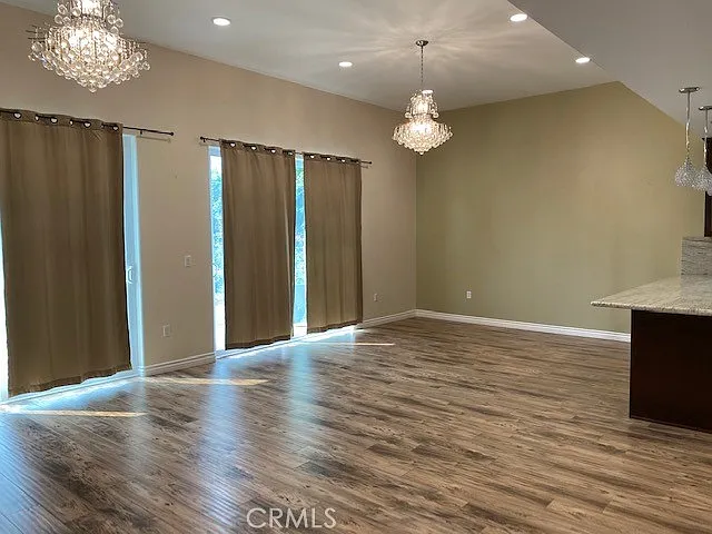 6657 Enfield Ave — Photo 8