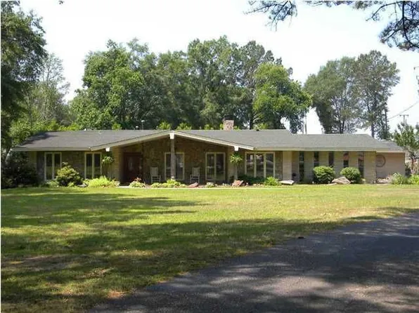 2081 Holtville Rd, Wetumpka, AL 36092