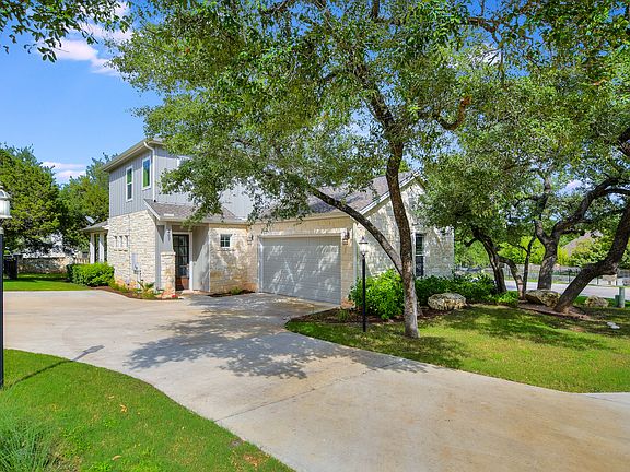 2nd image of 207 Fairlake Cir #2