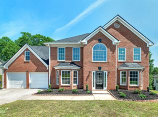 93 Carriage Lake Dr, Stockbridge, GA 30281