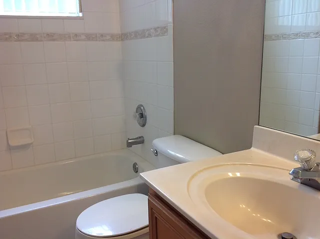 3913 Shawn Cir — Photo 11