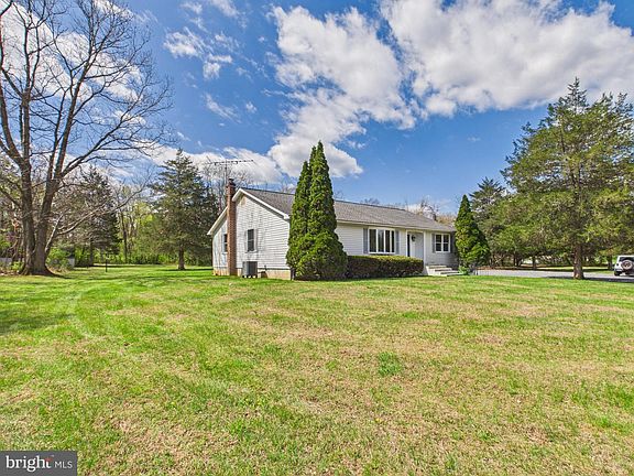2nd image of 779 Cider Dr