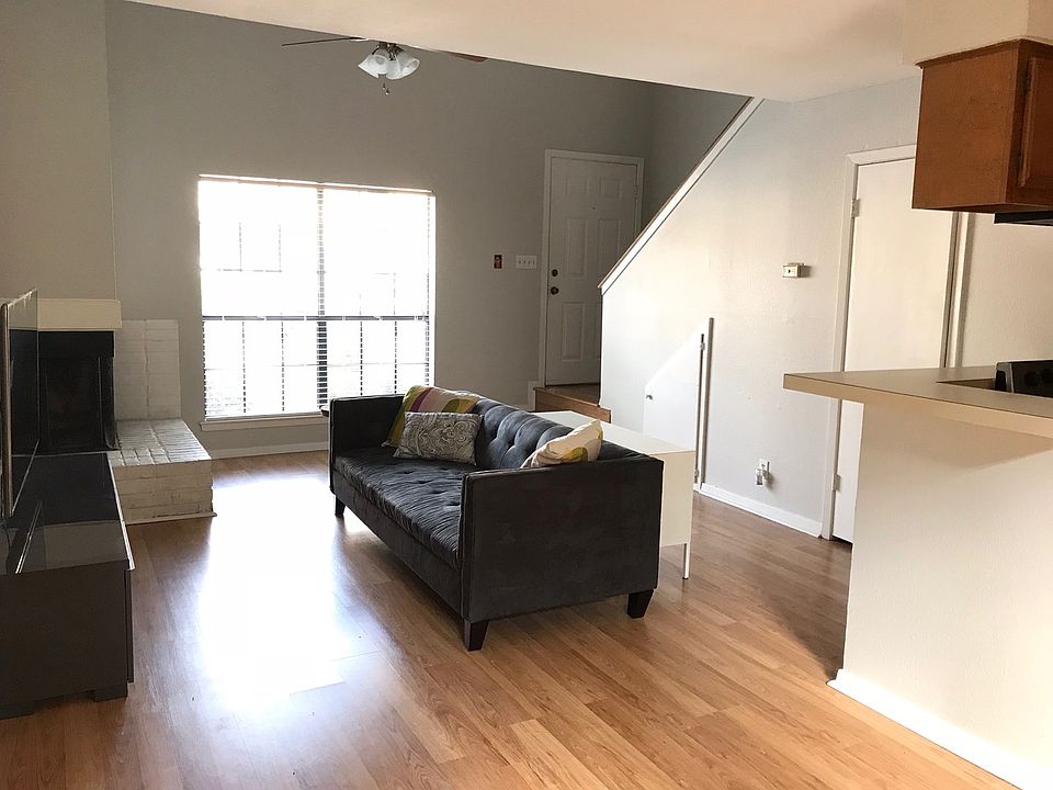 1st image of 5604 Woodrow Ave APT 3