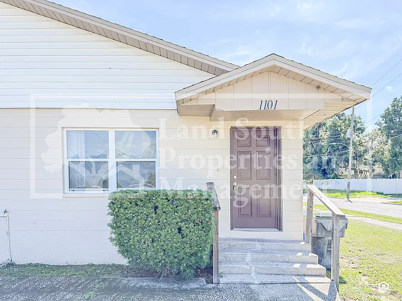 1101 Jewel Ave