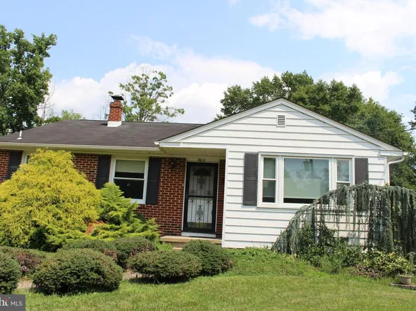 203 Covered Bridge Rd, Cherry Hill, NJ 08034