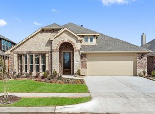 320 Richard St, Burleson, TX 76028