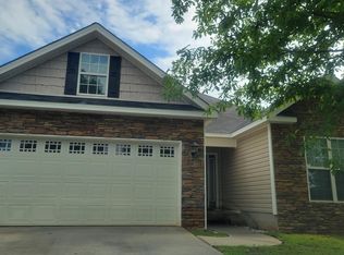 206 Weatherwood Rd, Kathleen, GA 31047