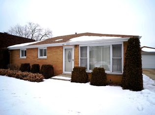 4N251 7th Ave, Addison, IL 60101