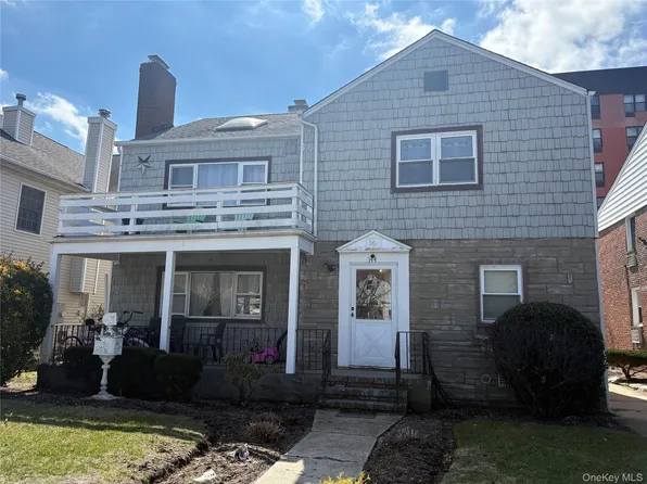 344 E Penn St, Long Beach, NY 11561