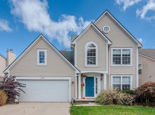 3244 Dunwoodie Rd, Ann Arbor, MI 48105
