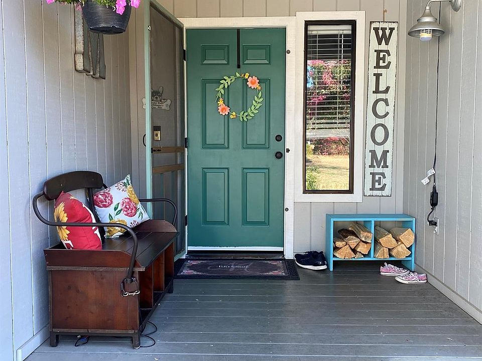 2nd image of 23306 Lone Pine Dr