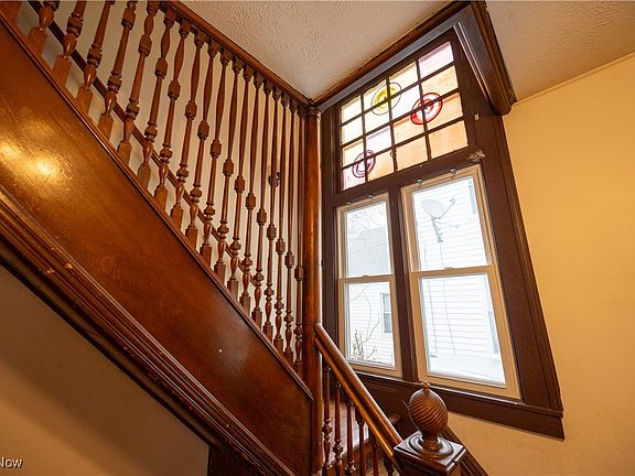 3rd image of 7311 Linwood Ave
