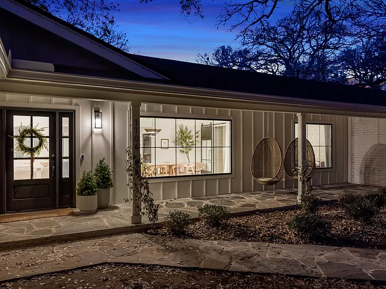 Arbor Ln — Photo 36