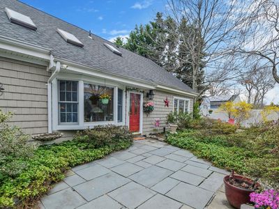 9 Jewel Drive, Holtsville, NY, 11742
