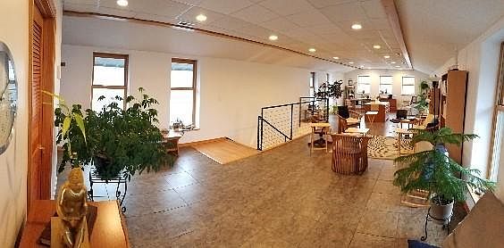 3rd image of 2609 E Broadway Ave