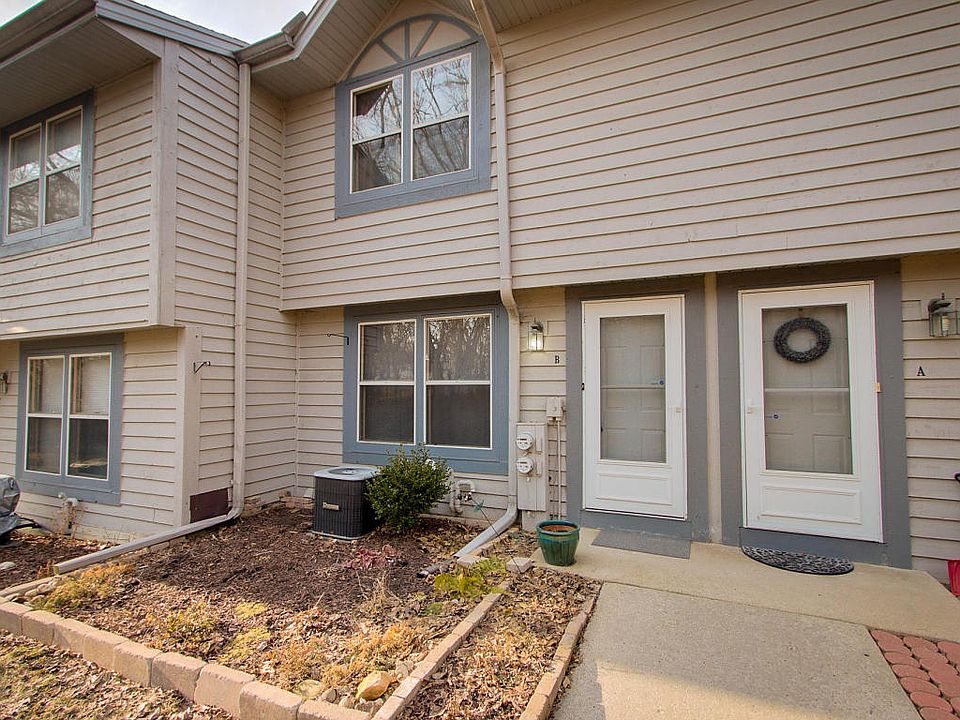 1st image of 1825 Paramount Dr