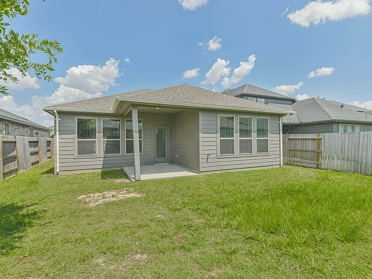 9115 Brixham Dr — Photo 33