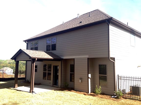 Covered Patio, Fenced Yard