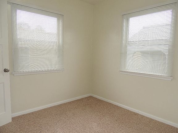5th image of 2365 Eucalyptus Ave