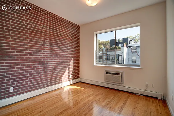 Rented by Compass | media 22