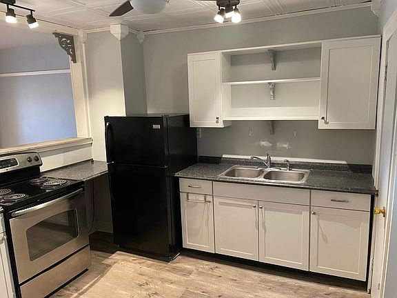 5th image of 63 Park Ave Floor 1