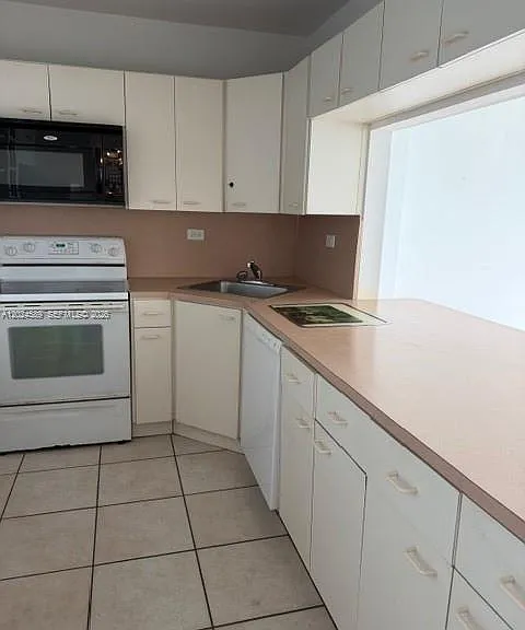 5601 Collins Ave #607 — Photo 9
