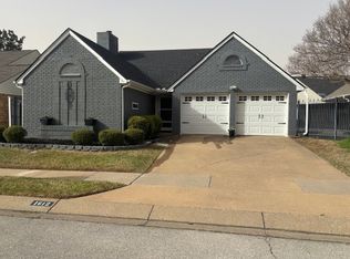 1612 Autumn Chase Sq, Bedford, TX 76022