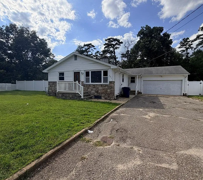 254 Admiral Ave
